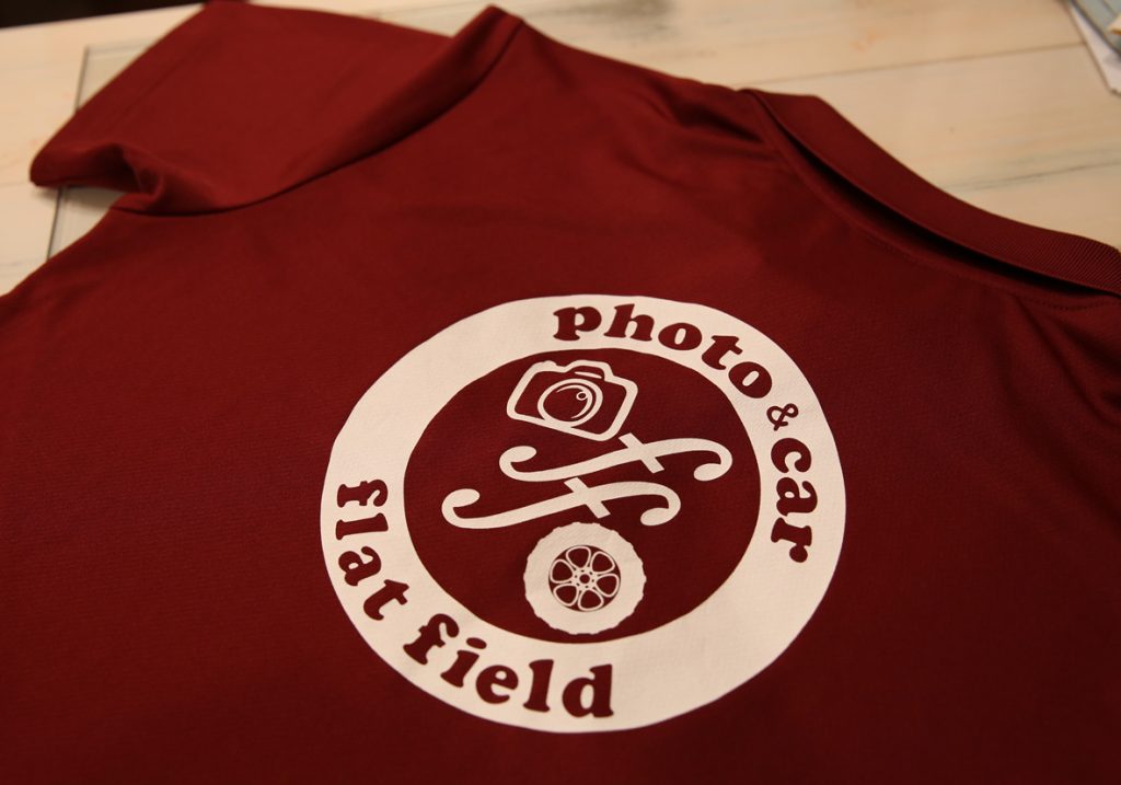 フラットフィールドロゴ