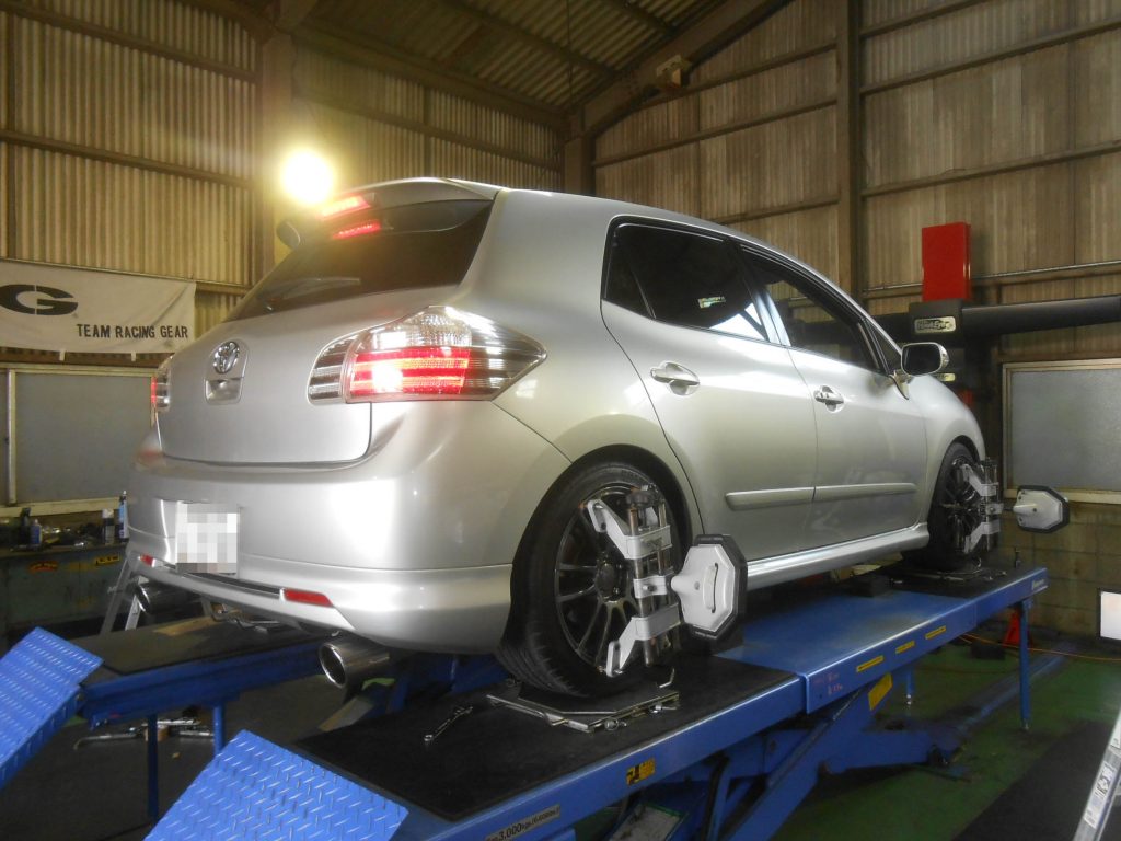 ブレイド　1G増し締め　四輪アライメント