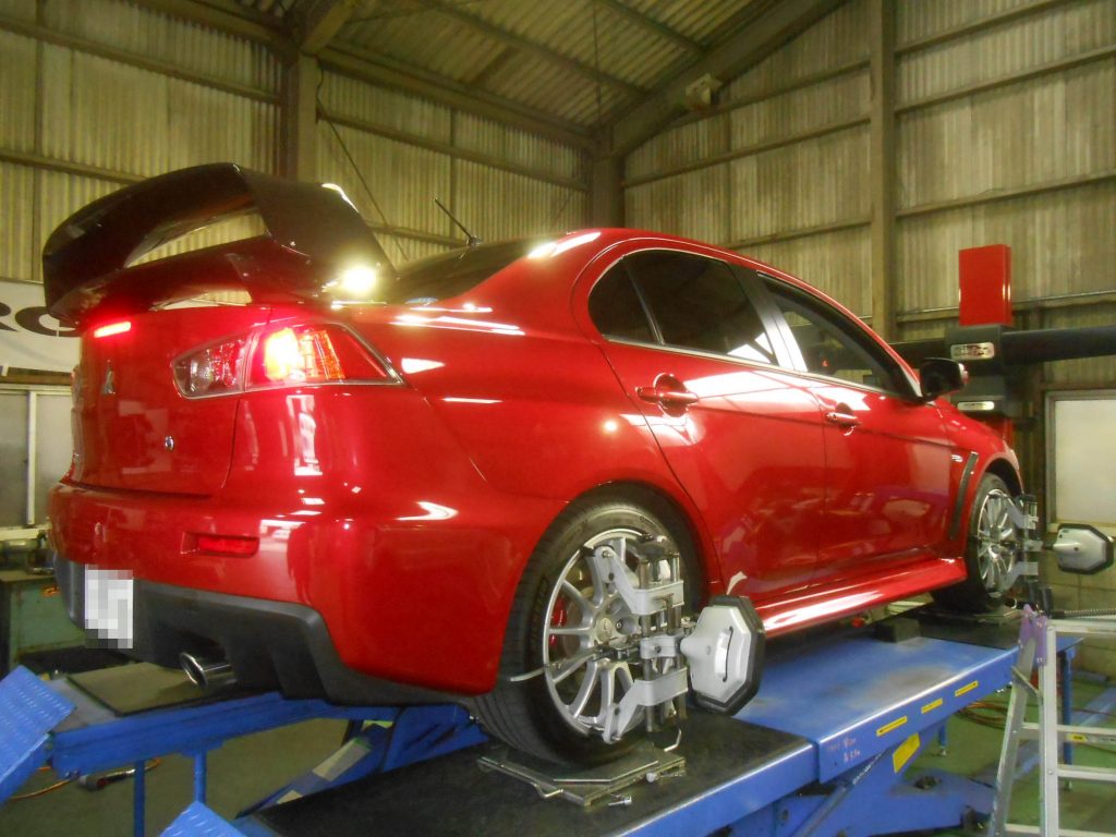 ランサーエボリューション10　四輪アライメント
