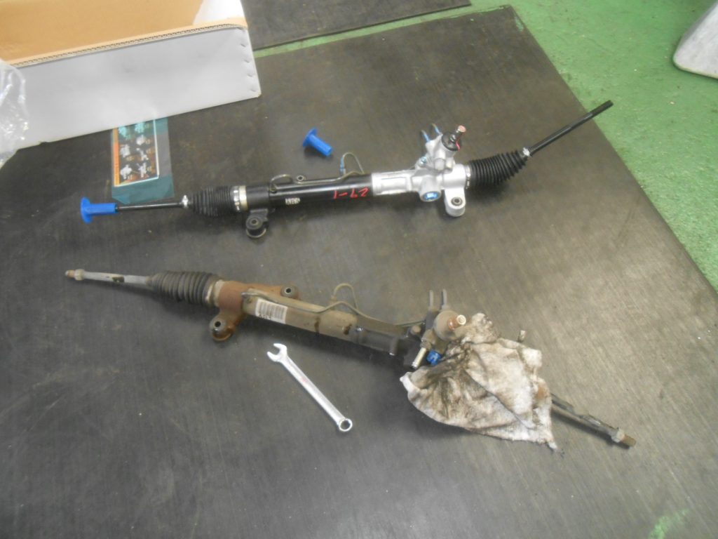 ノア　AZR60G　エンジンマウント　ステアリングラック交換