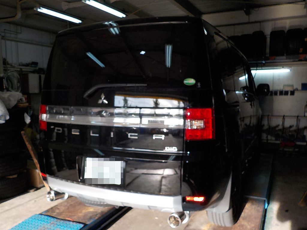 デリカD5　CV1W　ガナドールマフラー交換　