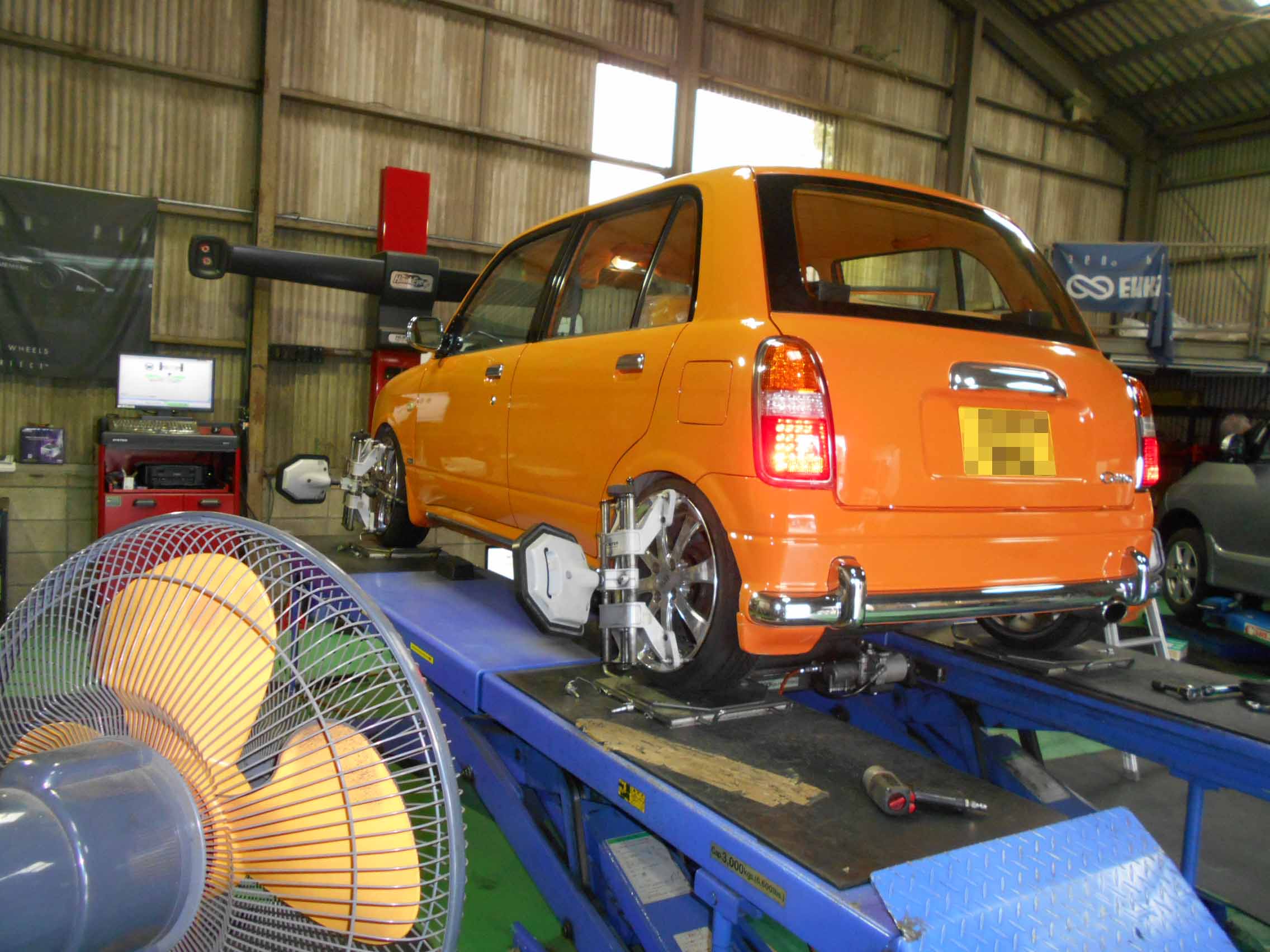 ミラジーノ　車高調整後の四輪アライメント