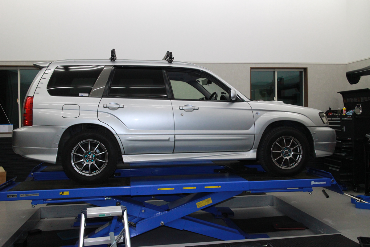 フォレスタ SG5の足回り純正戻しと四輪アライメント