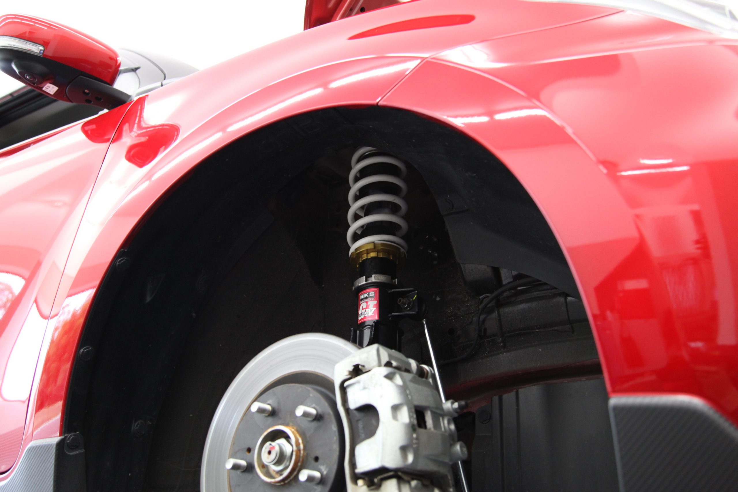 スイフト Zc33s 車高調取り付け 四輪アライメント調整 カー用品持込取り付け専門店 フラットフィールド 四輪アライメント 足回り交換