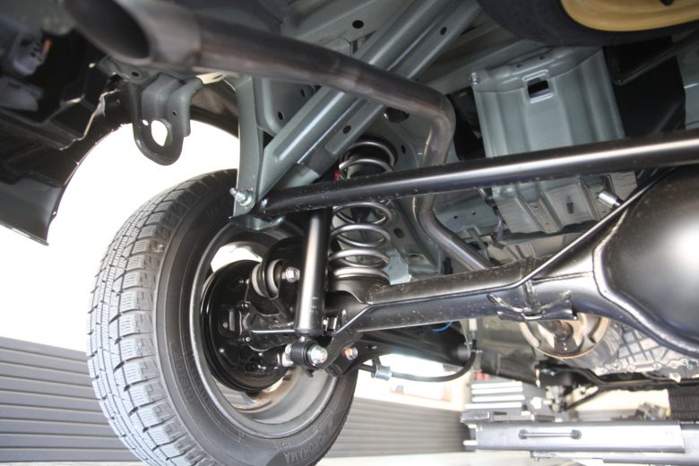 エブリイ DA17V フォレストオートアップスプリング交換と四輪アライメント調整