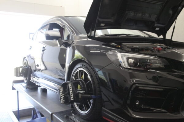 WRX STI 四輪アライメント