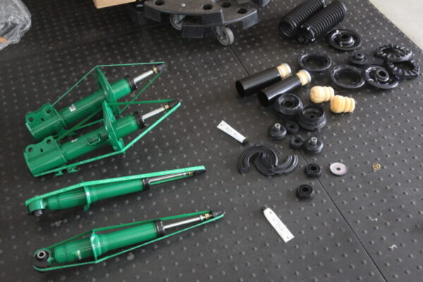 シエンタ  MXPL10G TEIN エンデューロプラス取り付け