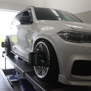 BMW X5 F15 四輪アライメント