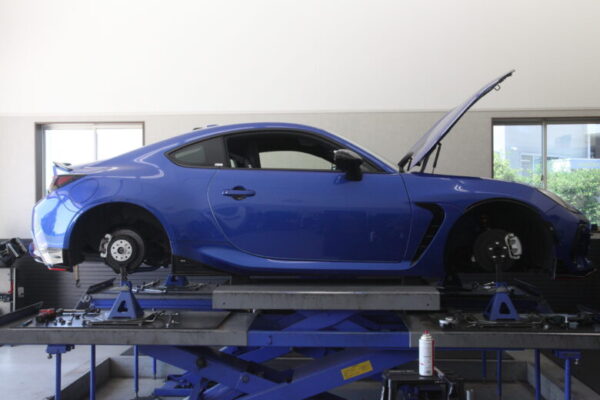 BRZ ZD8 1G締めと四輪アライメント