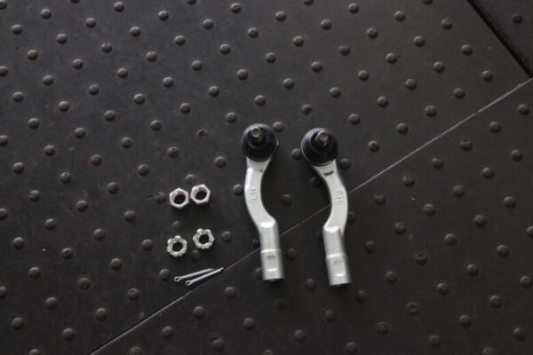 WRX VAG タイロッドエンド交換と四輪アライメント