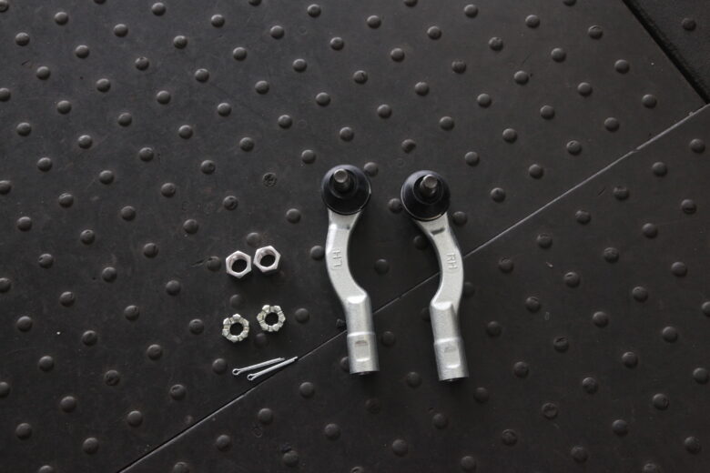 WRX VAG タイロッドエンド交換と四輪アライメント