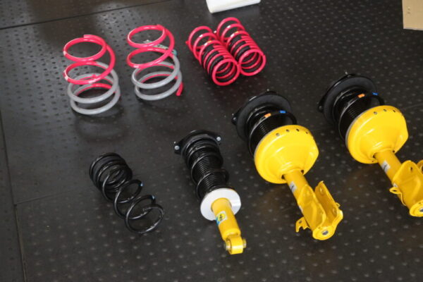 WRX サスペンション交換と四輪アライメント