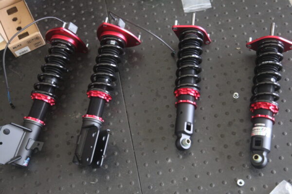 WRX VAG ブリッツ車高調+DSC取り付けと四輪アライメント
