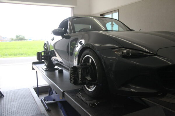 ロードスター ND5RC 車高調整と四輪アライメント