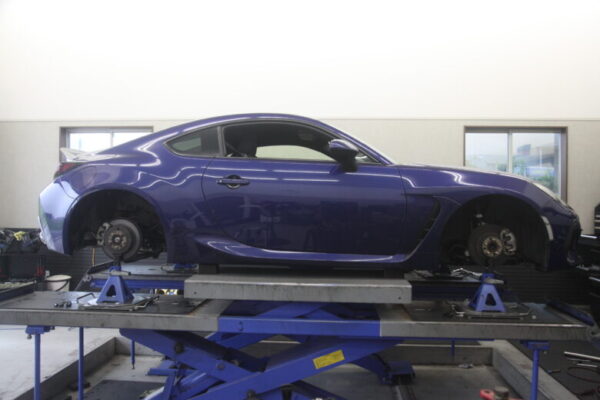 BRZ ZD8 1G締めと四輪アライメント