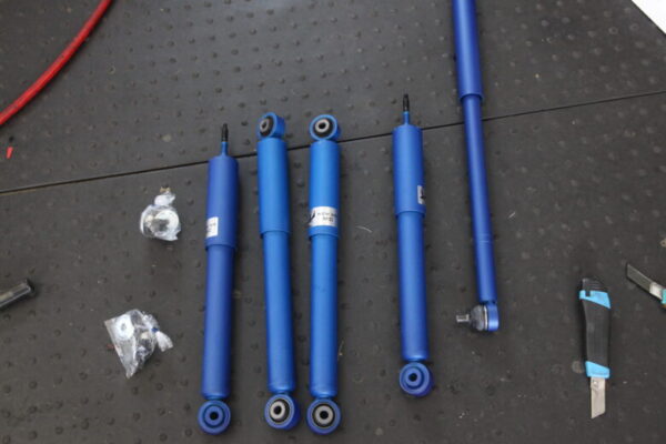 ジムニー JB74W KYB NEW SR MC取り付け