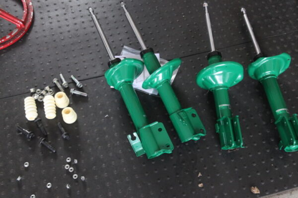 フォレスタ SG5 TEIN  エンデュラプロプラス取り付けと四輪アライメント
