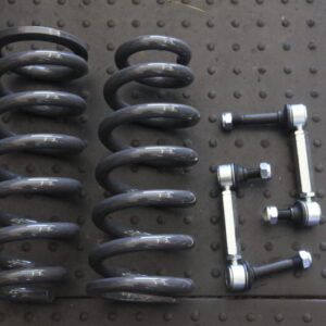 トライトン LC2T リフトアップコイル交換 スタビリンク 四輪アライメント