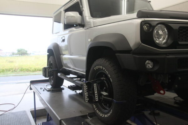 ジムニーシエラ JB74 1G締めと四輪アライメント