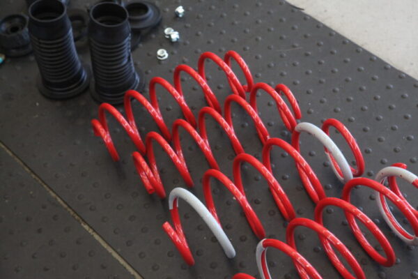 カローラフィールダー NKE165G タナベダウンサス取り付けと四輪アライメント