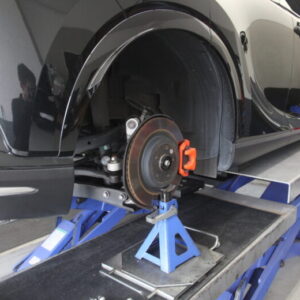 レクサス RX タイヤ交換と1G締めに四輪アライメント