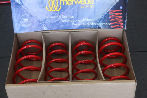 プジョー 308SW T9 merwedeスプリング交換と四輪アライメント