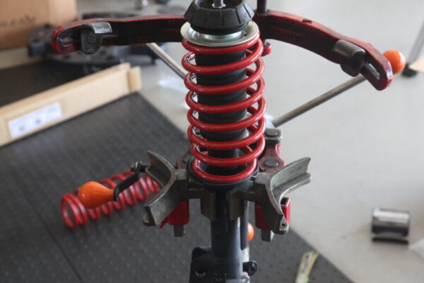 ハスラー MR52S リフトアップ作業と四輪アライメント