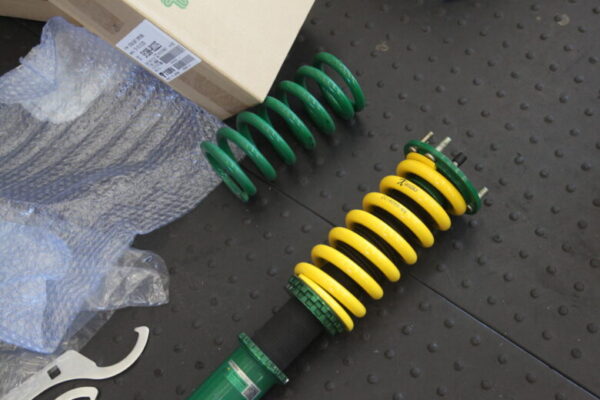 アコード CL7 車高調スプリング交換とリジカラの取り付け 四輪アライメント