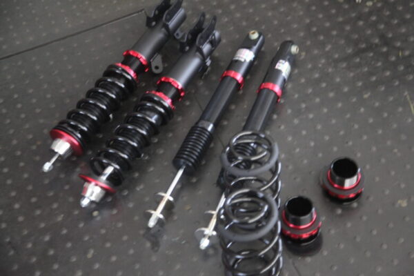 N-BOX カスタム JF3 ブリッツ車高調取り付けと四輪アライメント