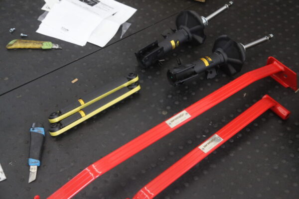 エブリィ DA17V モンローショック取り付けと四輪アライメント