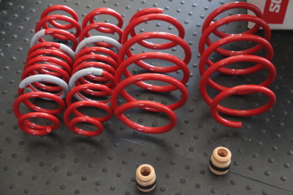 ハリアー MXUA80 タナベ X-LIMIT SPRING取り付け