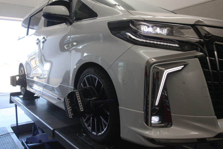 アルファード 四輪アライメント