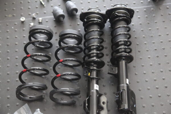 アイ HA1W サスペンション交換と四輪アライメント