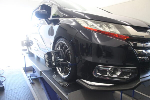 オデッセイ RC1 四輪アライメント