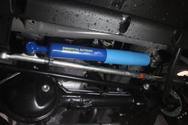 ジムニー JB64W エナペタルステアリングダンパー取り付け