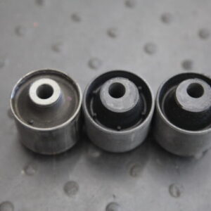 ジムニー JB74 JAOSキャスターブッシュとステアリングダンパー取り付け