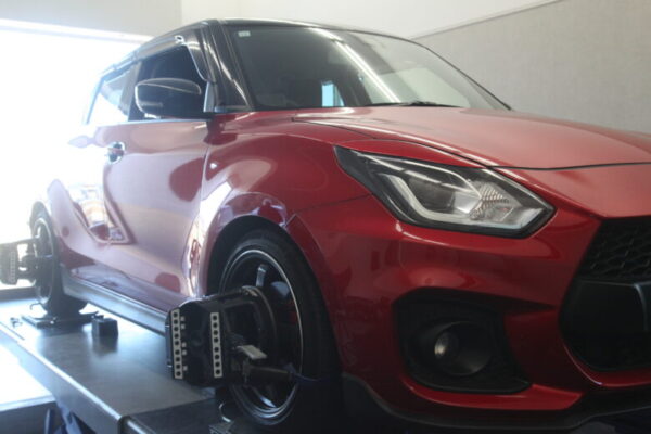 ZC33 スイフト 四輪アライメント