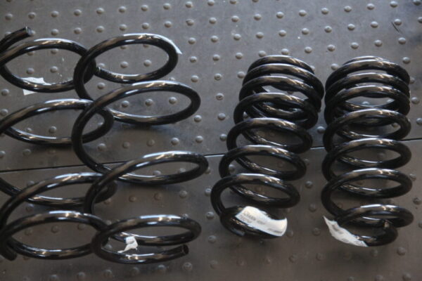 ノア ZWR90 RS-Rダウンサスと四輪アライメント