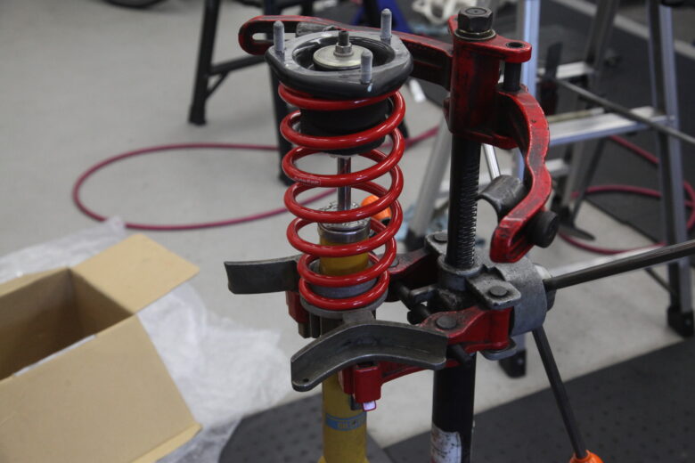 ロードスター NDERC オートエグゼダウンサス取り付けと四輪アライメント