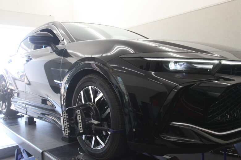 AZSH35 クラウンクロスオーバー 四輪アライメント