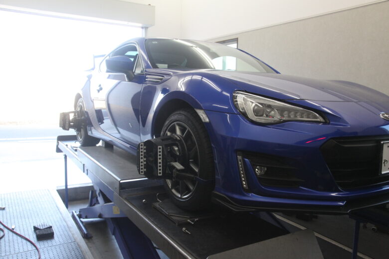 BRZ ZC6 四輪アライメント