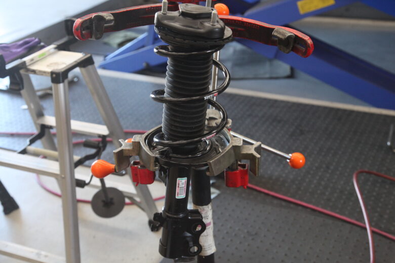 LBX RS-R ハーフダウサス取り付けと四輪アライメント