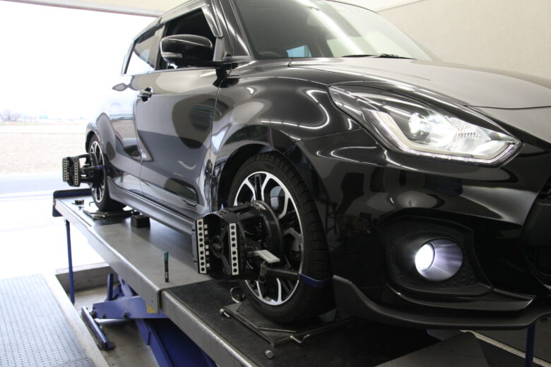 スイフト ZC33S 車高調整と四輪アライメント