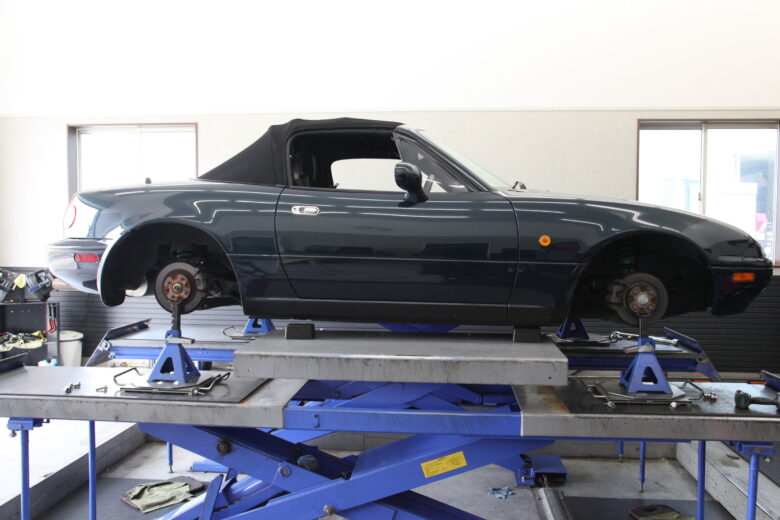 ロードスター NA8C タイヤ交換と1G締めと四輪アライメント