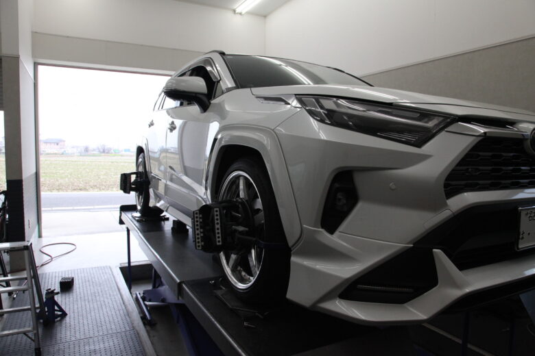 RAV4 四輪アライメント