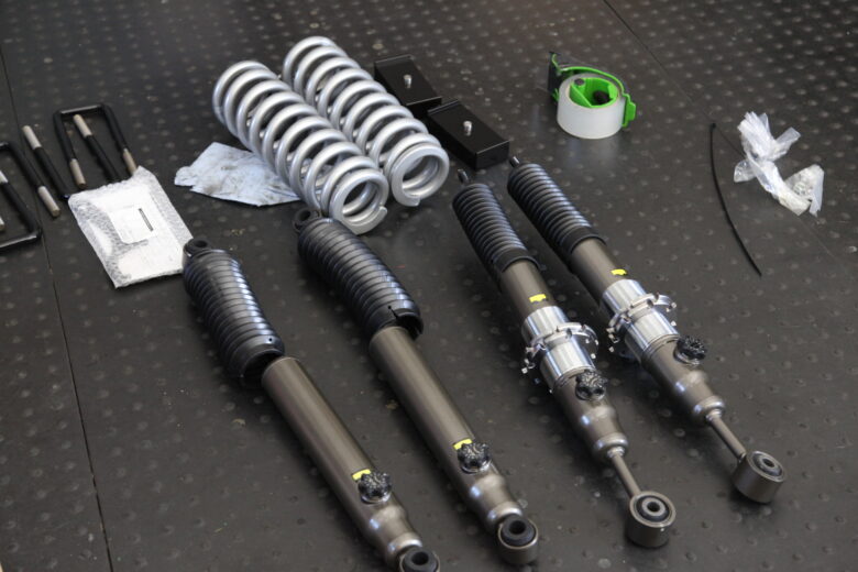 ハイラックス GUN125 BATTLEZ リフトアップセット VFCA ver.B ハイラックス 125系取り付け