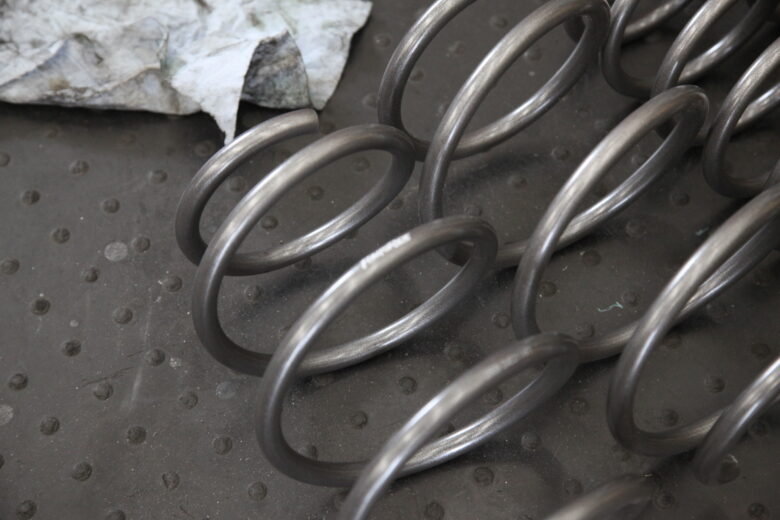 カローラスポーツ MZEA12H タナベ FUNTORIDE SPRING取り付けと四輪アライメント