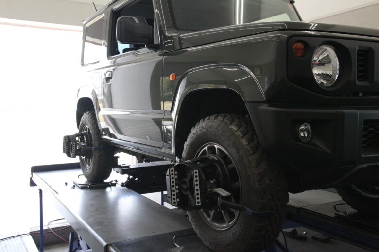 ジムニー JB64W 四輪アライメント