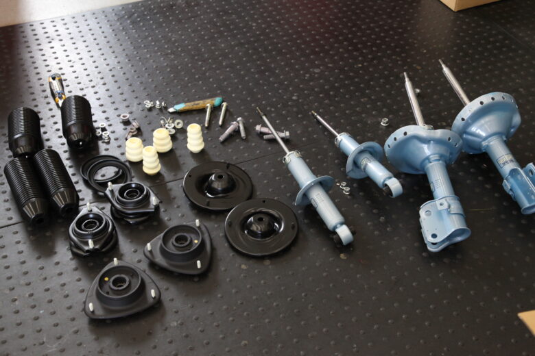 インプレッサ GH2 KYB NEWSRショックと四輪アライメント