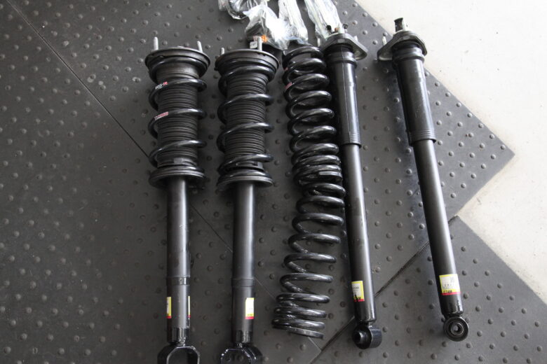 レクサス RC サスペンション交換 と四輪アライメント